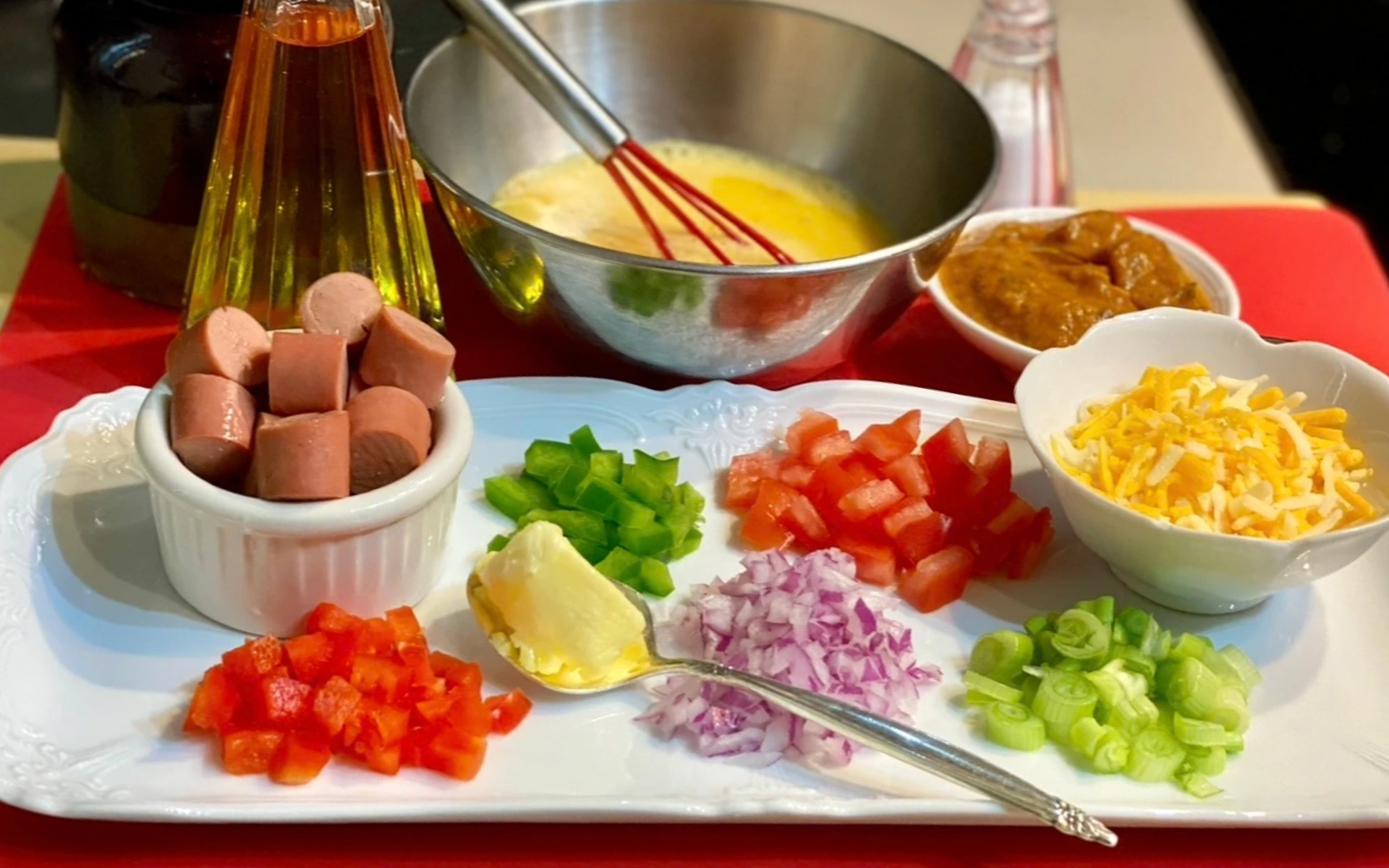 Ingredientes frescos preparados para brunch gourmet del Día de la Mujer
